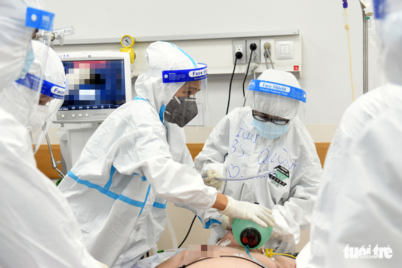 Tin sáng 30-12: Bắt tay - ôm hôn - tiếp xúc trực tiếp với da, cơ thể F0 mới coi là F1 - Ảnh 1. Tin sáng 30-12: Bắt tay - ôm hôn - tiếp xúc trực tiếp với da, cơ thể F0 mới coi là F1 - Ảnh 1.