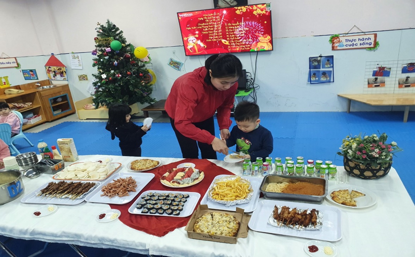 G:\Diễm MG Tuổi thơ\15. Ảnh\Buffe\z3999631512000_dea9f3b765c526dabc5cc118fec41cb7.jpg