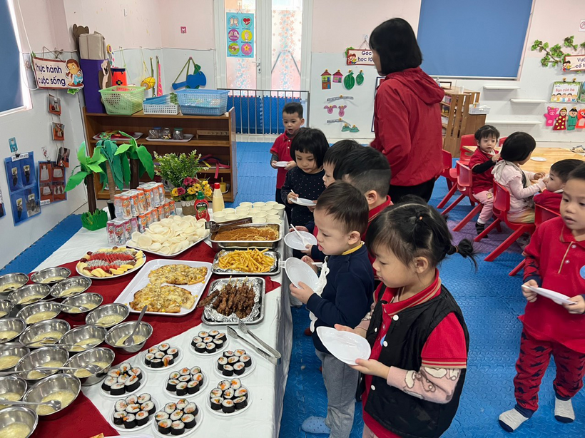 G:\Diễm MG Tuổi thơ\15. Ảnh\Buffe\z3999631487372_45f5e955200596f4bd7dfa794eddbb3b.jpg