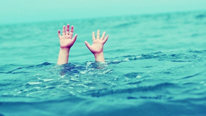 Description: http://quantri.longbien.edu.vn/UploadImages/mnbaccau/admin/Tuy%C3%AAn%20Truy%E1%BB%81n%20%C4%90u%E1%BB%91i%20N%C6%B0%E1%BB%9Bc%20%E1%BB%9E%20Tr%E1%BA%BB%20Em/dn_1.jpg?w=800