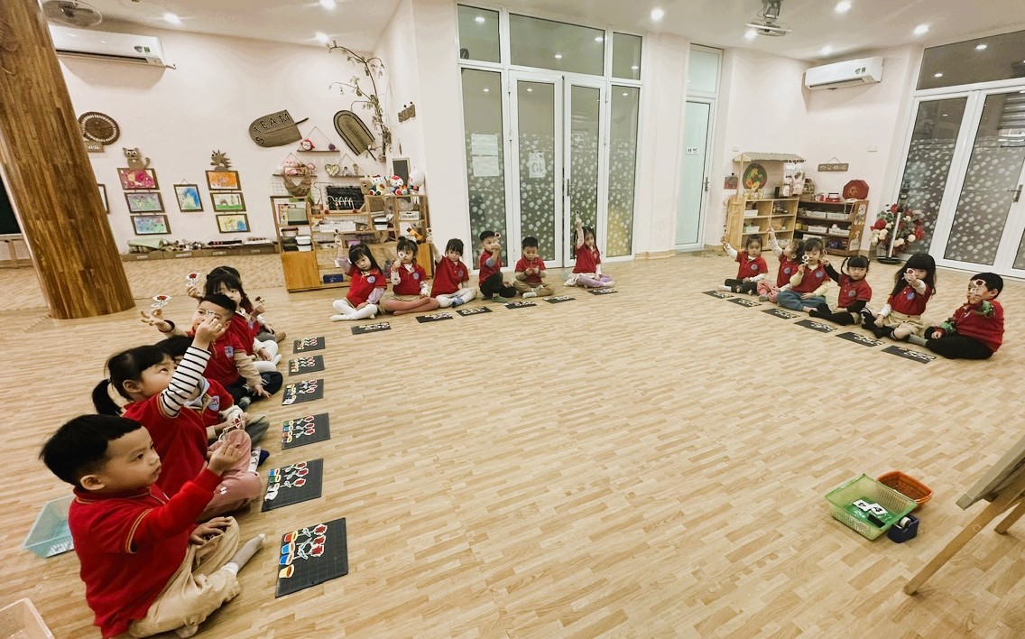 D:\Ảnh và video Tuổi Thơ\Trường Tuổi Thơ\7.ẢNH CHỤP HOẠT ĐỘNG CỦA TRẺ\2024.Kiểm tra HK1\B3\z6162480758669_60be80382e21b732e2bb2fc6abfd47fa.jpg