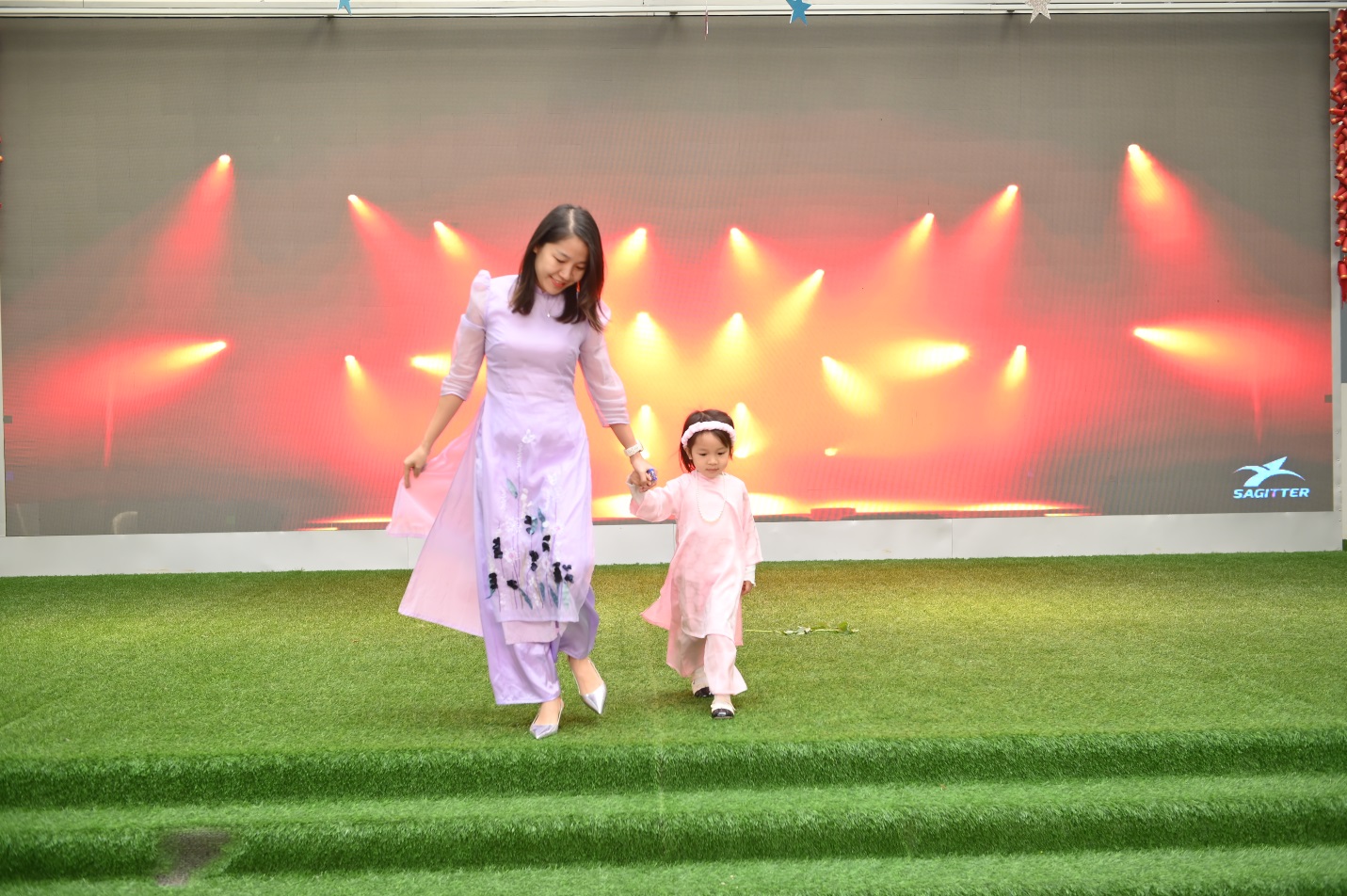 D:\ẢNH\chao xuan at ty 2025\PPX_0195.JPG