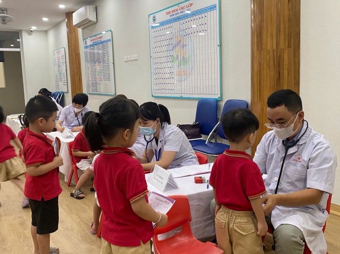 G:\Diễm MG Tuổi thơ\DU LIEU CAC NAM\4. Y TE\2025-2026\Ảnh khám sk hs đầu năm\gen-h-z7076523635589_5888a1f577e47950cc9a967c036bb899.jpg