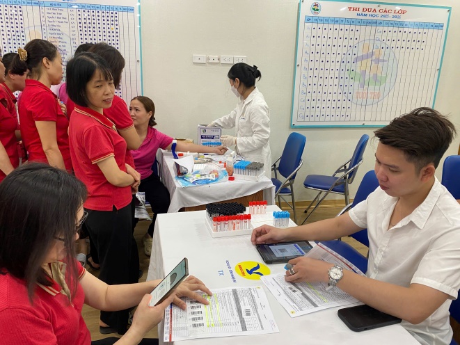 G:\Diễm MG Tuổi thơ\DU LIEU CAC NAM\15. ANH\Khám sk NV 25-26\gen-h-z7117587430419_ec542aa083aa10c649f240cabbe7eb9c.jpg