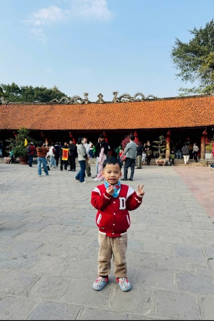 C:\Users\hp\Desktop\Ảnh B3\z6346714001929_61100e9e442f372b25ee98f7bf4cfa59.jpg