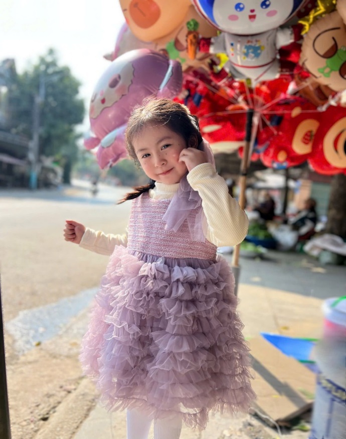 C:\Users\hp\Desktop\Ảnh B3\z6346714041368_d65815cf33c6ffbe6255933a40ef3c17.jpg