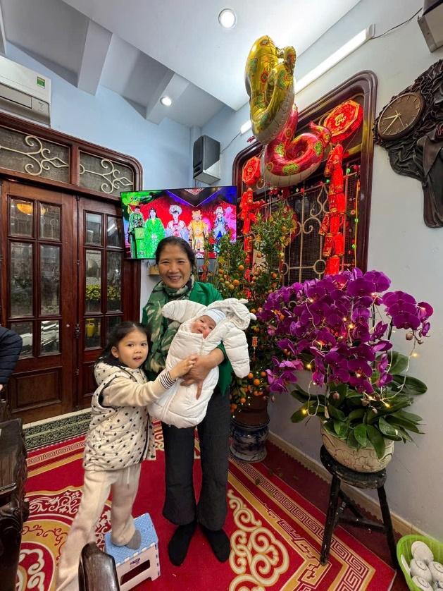 C:\Users\hp\Desktop\Ảnh B3\z6346714061443_02e1b49edcf2cf1784d0f3b6dc42c9fb.jpg