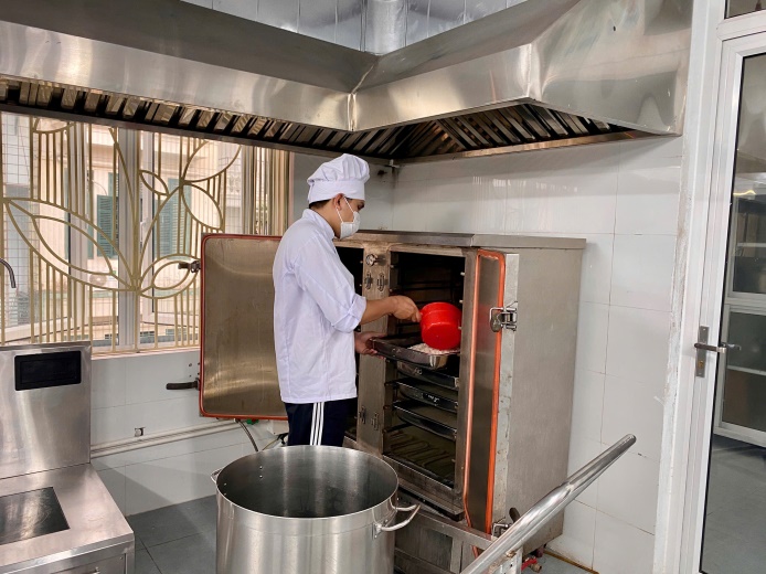 G:\Diễm MG Tuổi thơ\DU LIEU CAC NAM\15. ANH\Ktra VSMT và Y tế 4.2025\z6537522055631_72cc95bcc7f09b1c4c07ea002bb9aded.jpg