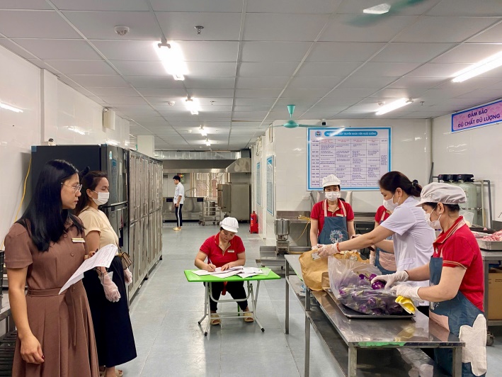 G:\Diễm MG Tuổi thơ\DU LIEU CAC NAM\15. ANH\Ktra VSMT và Y tế 4.2025\z6537522144998_c6732acc5dbe4ce76318b102bc358e9d.jpg