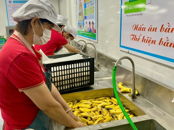 G:\Diễm MG Tuổi thơ\DU LIEU CAC NAM\15. ANH\Ktra VSMT và Y tế 4.2025\z6537522091995_6b2107799d6c0def320f0ab859c2365d.jpg