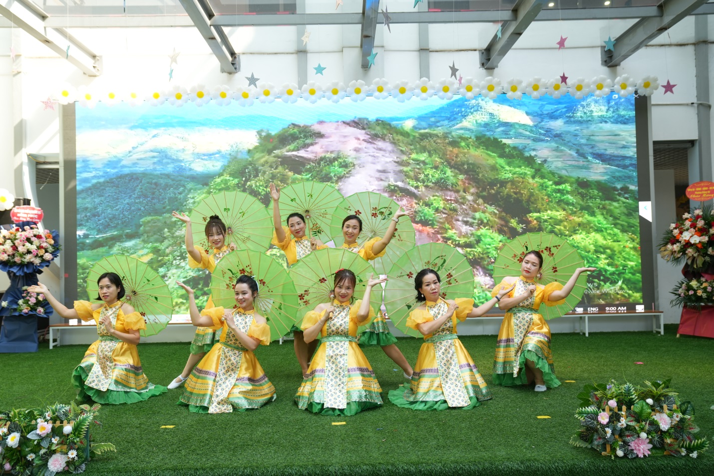 D:\Anh Khai Giang 2025-2026\Anh trương\DOM01199.JPG