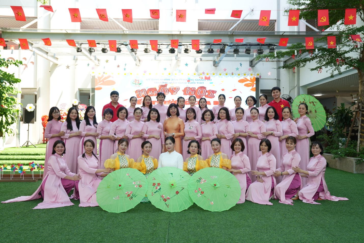 D:\Anh Khai Giang 2025-2026\Anh trương\DOM01535.JPG