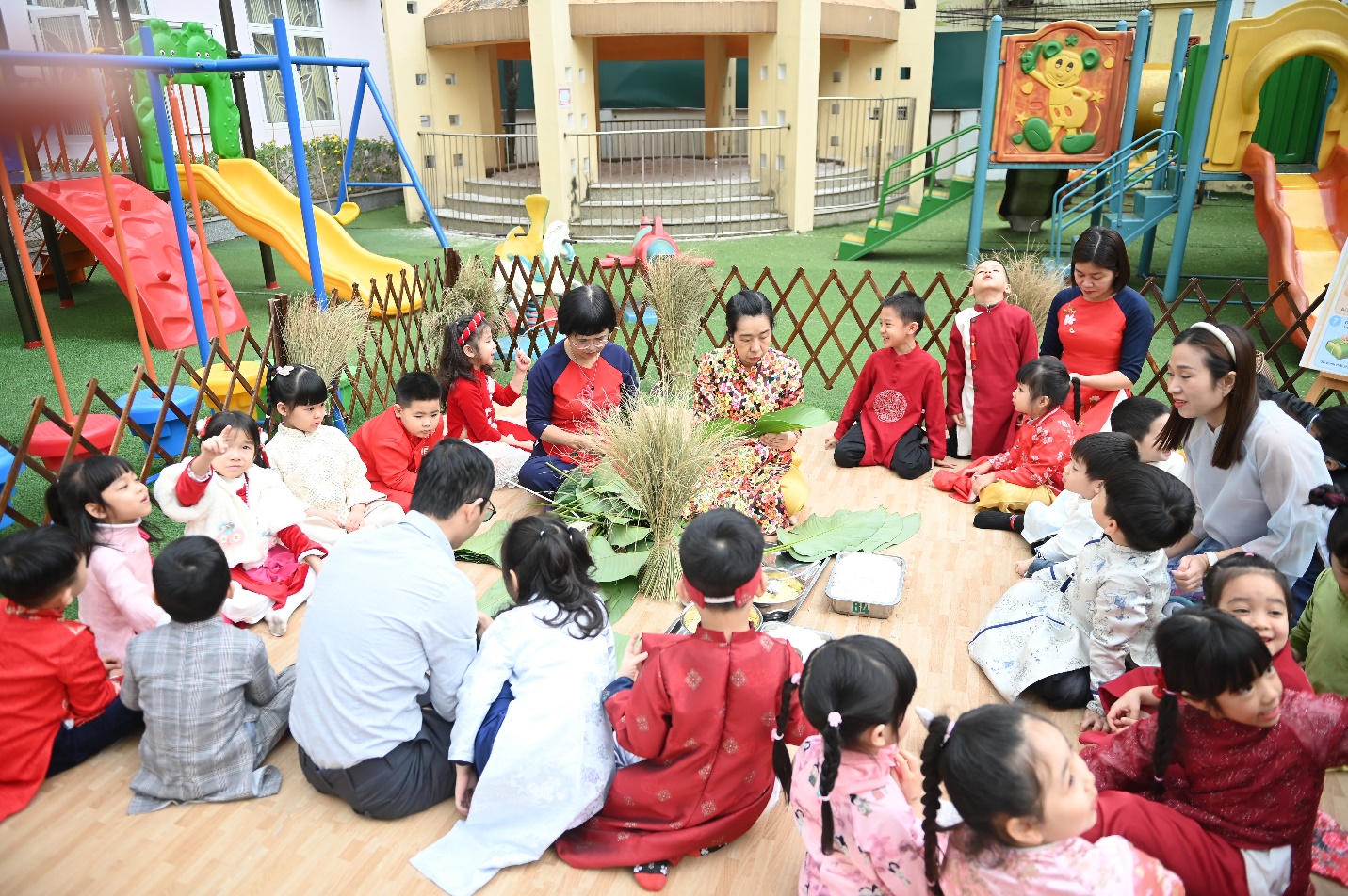 C:\Users\ADMIN\Desktop\Lễ hội Xuân 2026-20260129T074022Z-3-002\Lễ hội Xuân 2026\KIC_1649.JPG